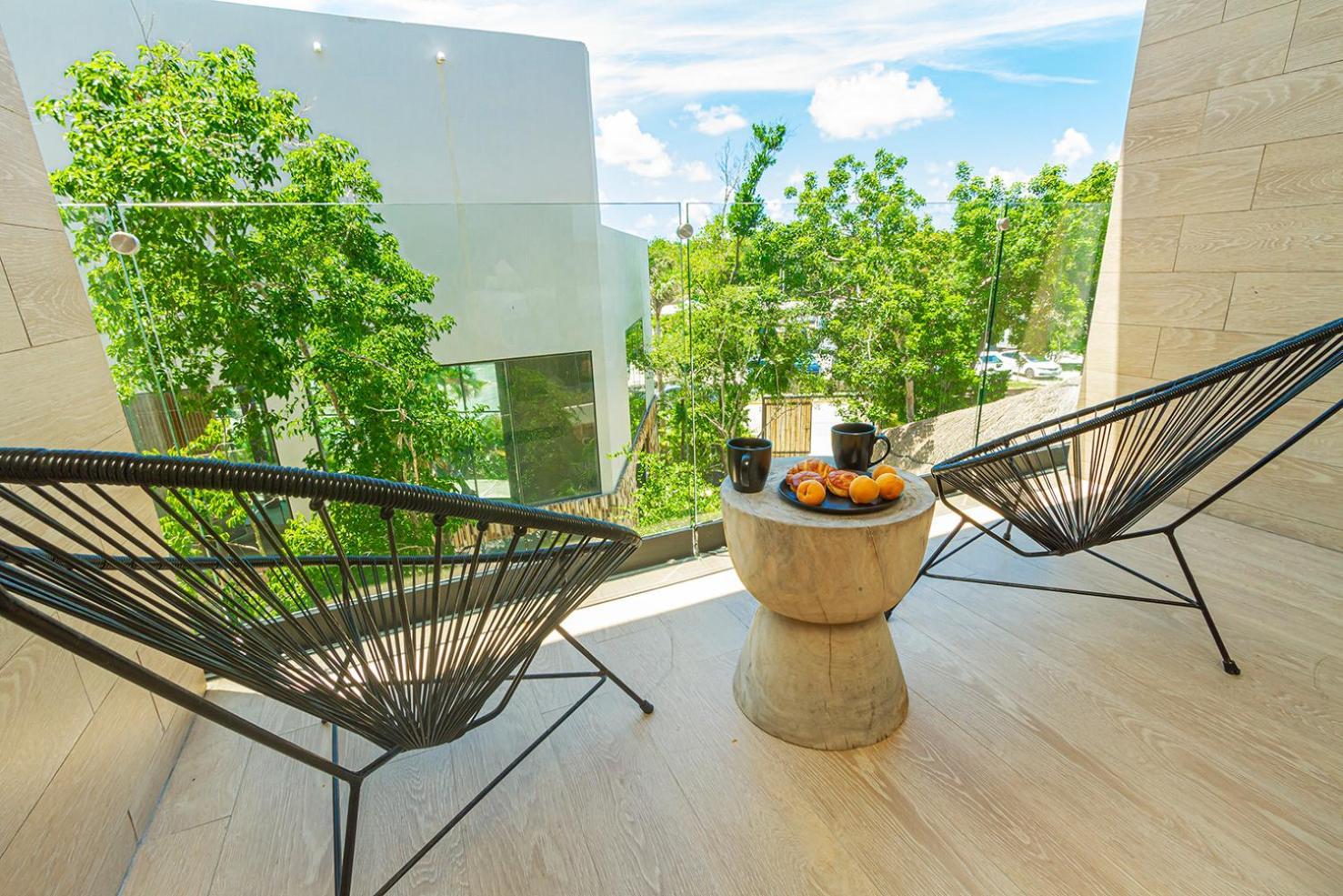 Devine Experience Modern Art 1bdrm Tuk Aparthotel *