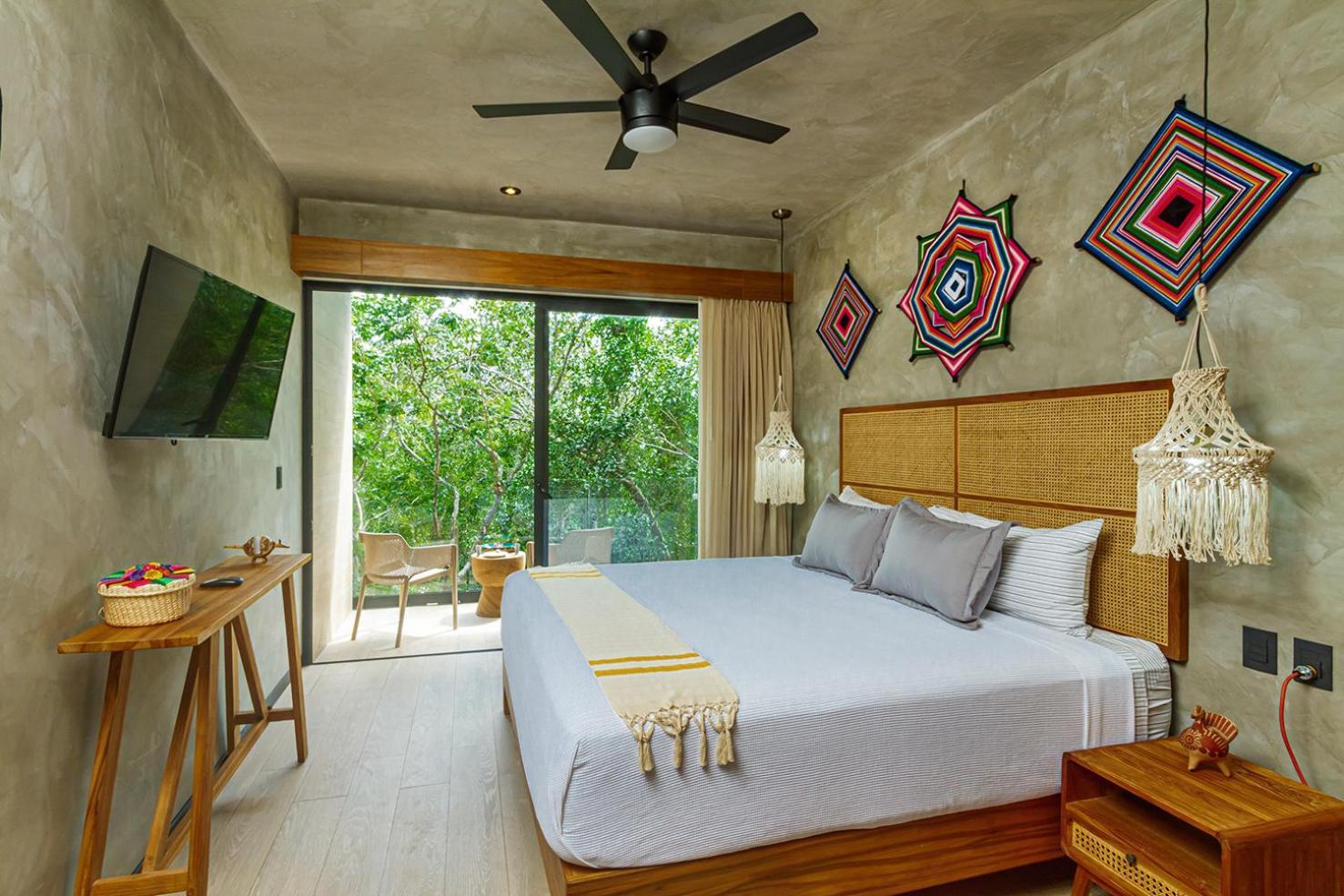 Devine Experience Modern Art 1bdrm Tuk Aparthotel *