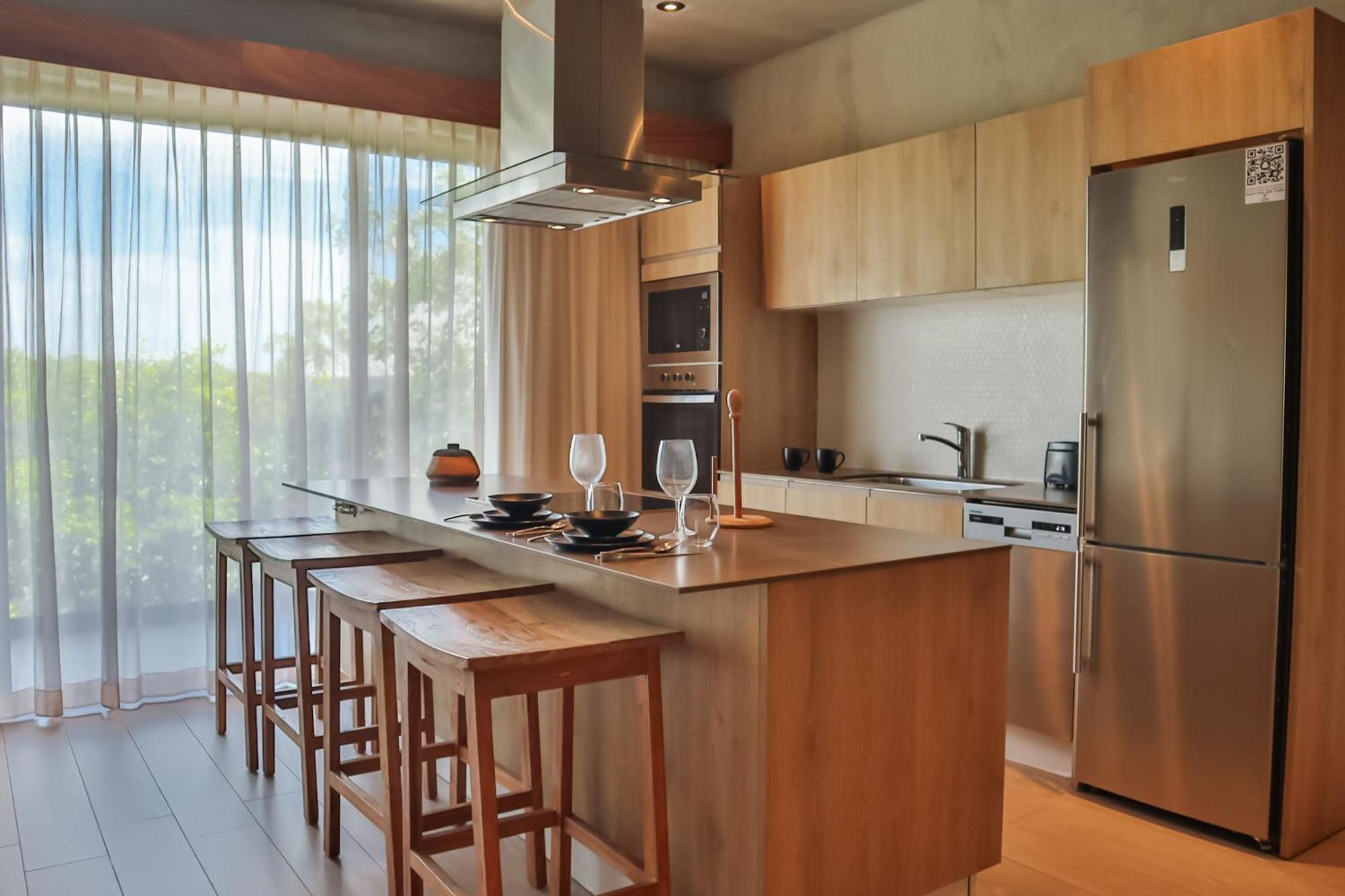 Devine Experience Modern Art 1bdrm Tuk