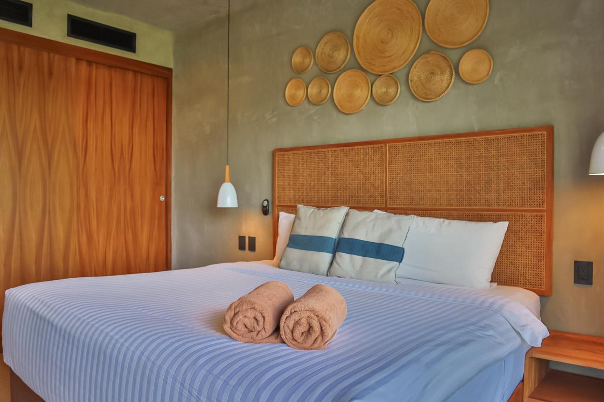 Devine Experience Modern Art 1bdrm Tuk Aparthotel *