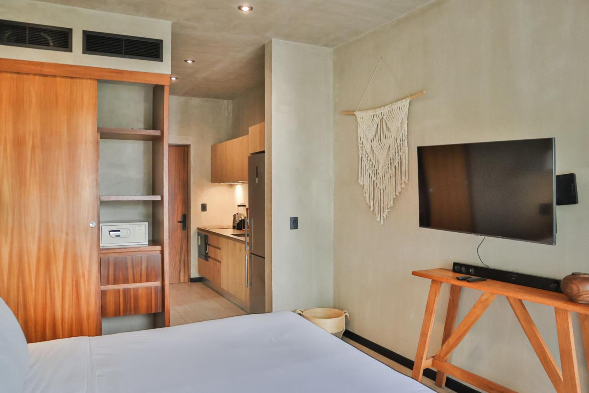 Aparthotel Devine Experience Modern Art 1bdrm Tuk *
